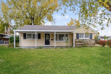 9411 Dalton Dr Louisville, KY 40272